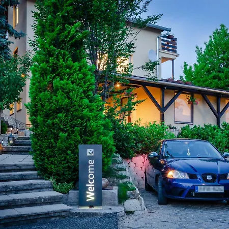 Casa Montana Апартаменты *